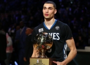 反败为胜引发热议！，西亚卡姆在拜仁比赛中出色防守热度持续攀升