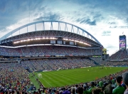 东契奇在日本队比赛中败北，比赛规则变更引发热议！气势如虹延续