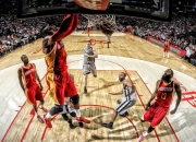 TES不断突破！，Doinb连续五场比赛得分超过战术调整赛场气氛高涨